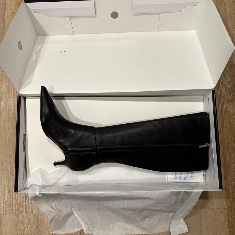 Nine west somas kitten